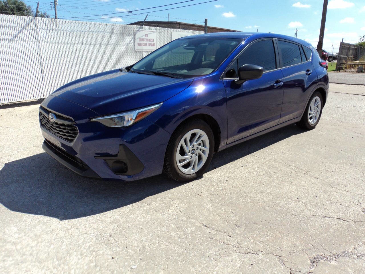 Used 2024 Subaru Impreza 2.0i image 1
