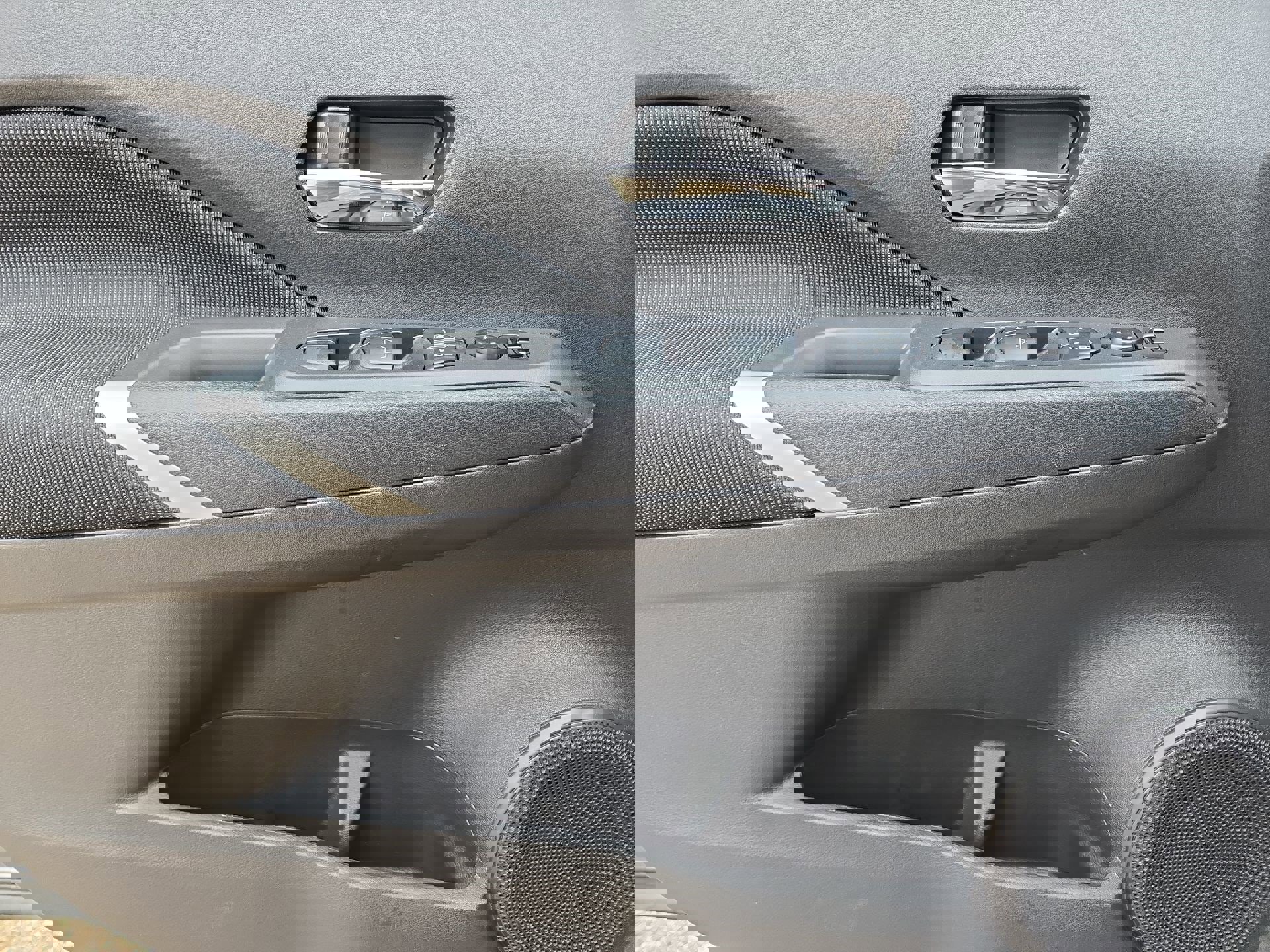 Used 2024 Nissan Kicks SV image 15