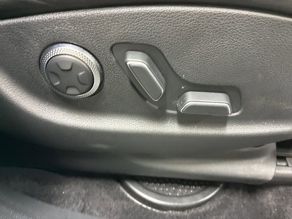 Used 2024 Genesis GV80 2.5T image 31