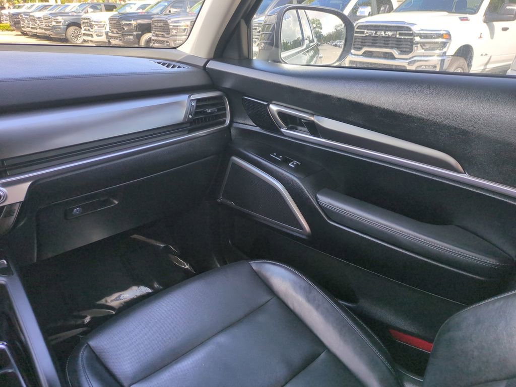 Used 2023 Kia Telluride S w/ S Sunroof Package FWD image 18