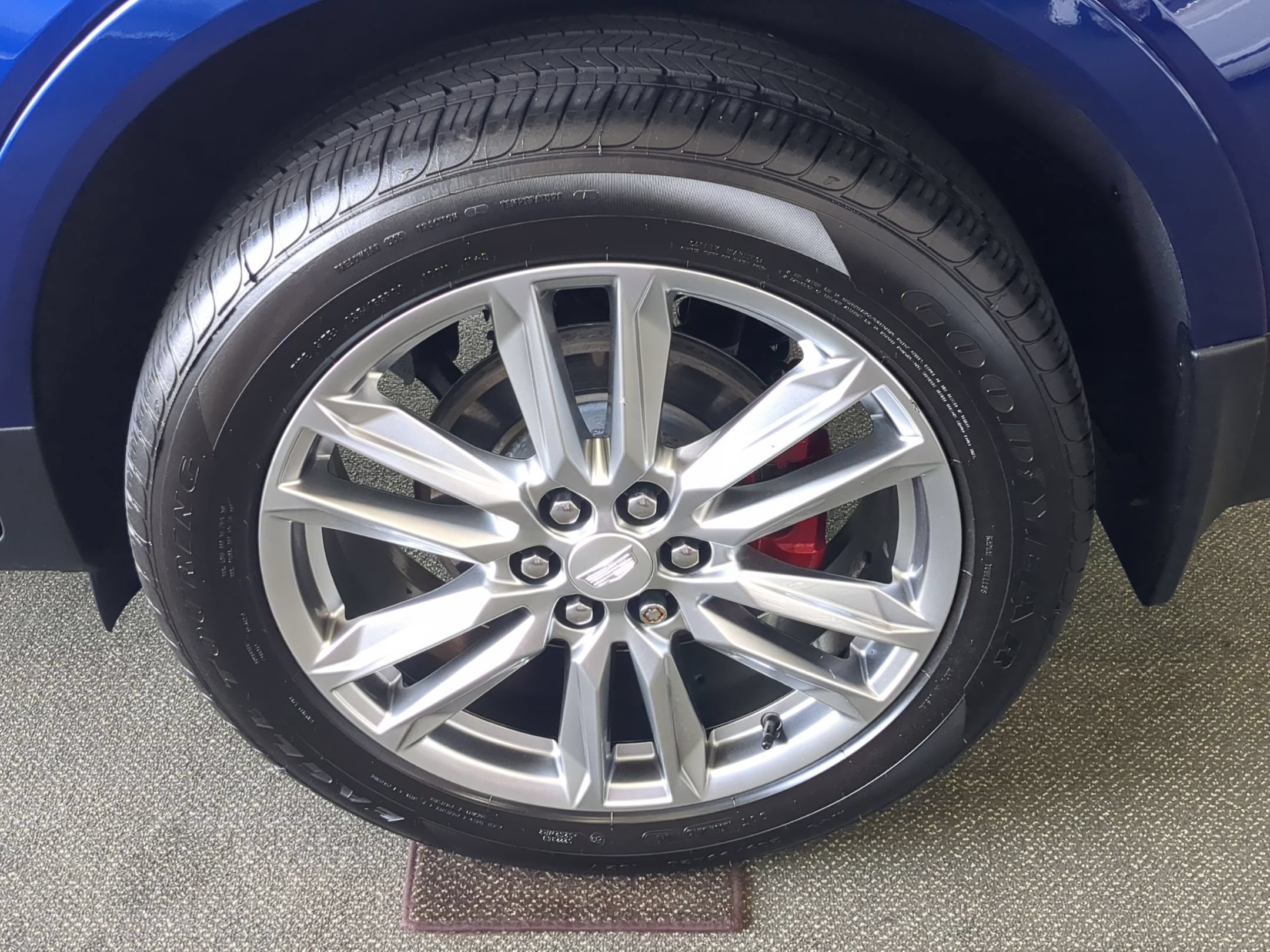 Certified 2023 Cadillac XT5 Sportv AWD/4WD image 26