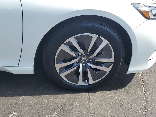 Used 2018 Honda Accord Touring image 6