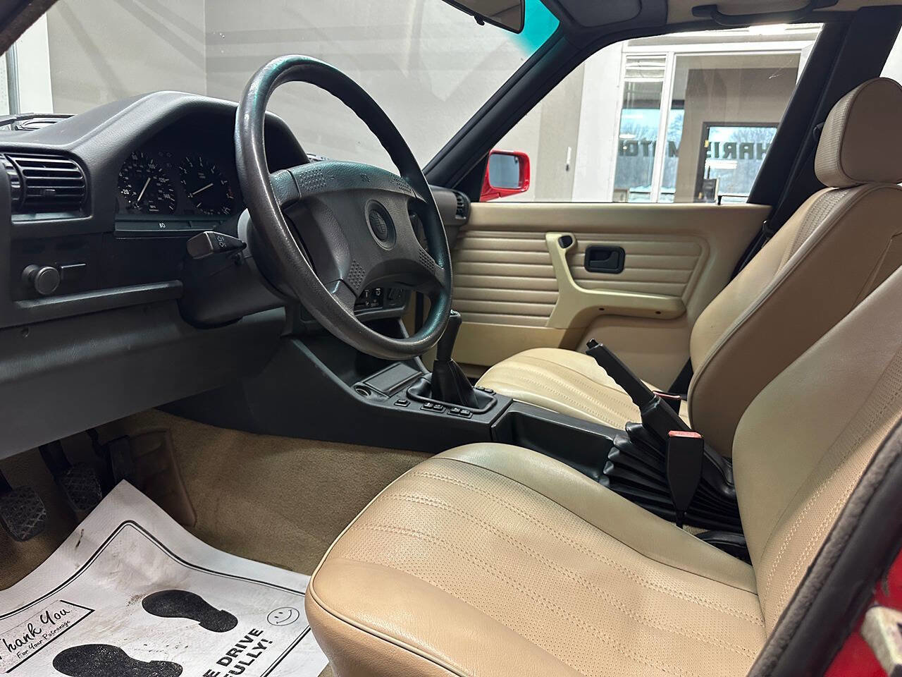 Used 1991 BMW 318i Sedan image 25