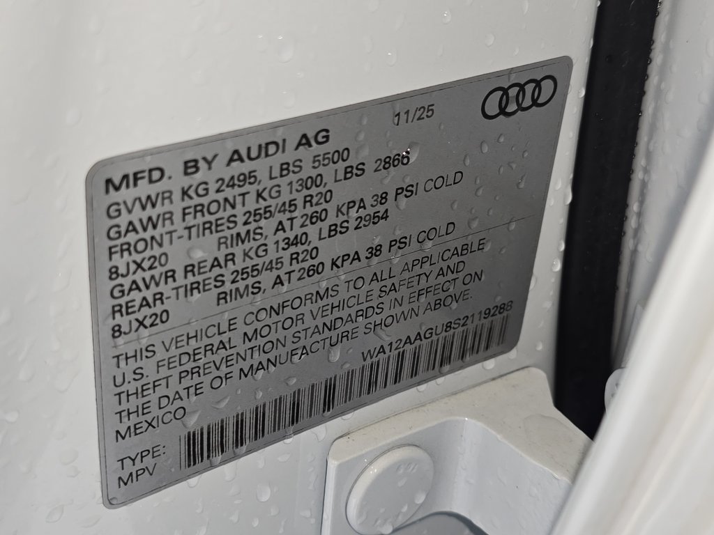 Certified 2025 Audi Q5 Premium AWD/4WD image 37