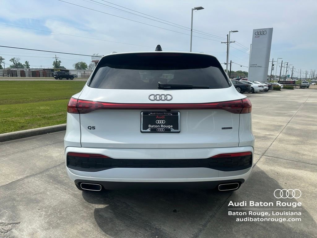 New 2025 Audi Q5 Premium Plus w/ Premium Plus AWD/4WD image 4