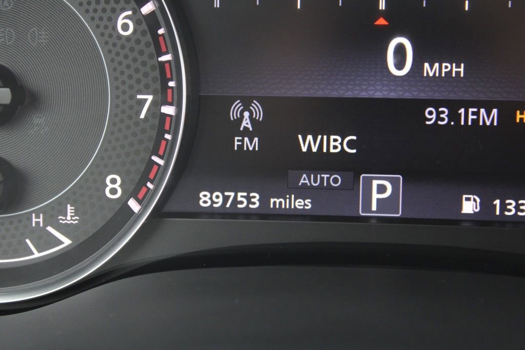 Used 2021 Nissan Armada SV image 33