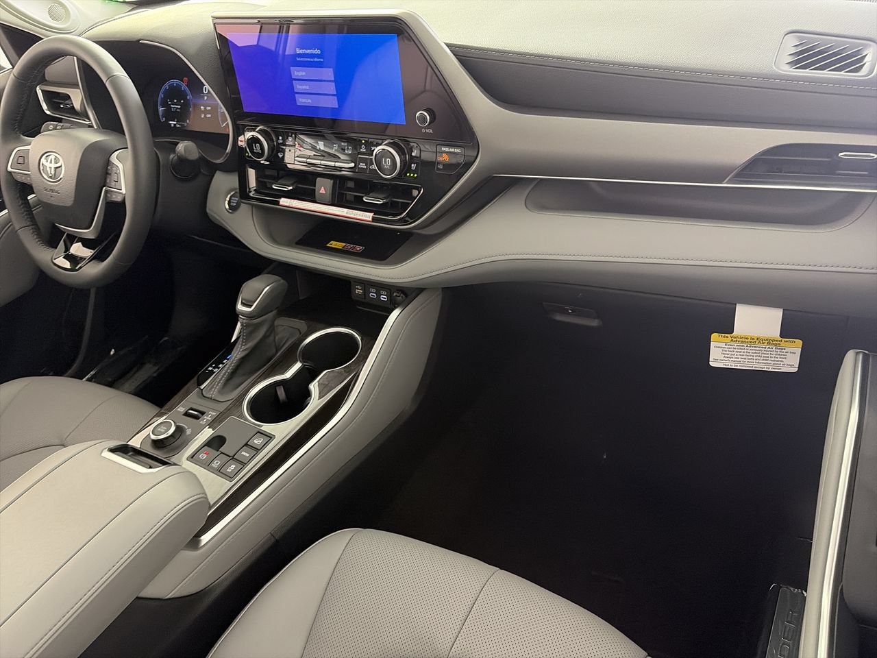 New 2026 Toyota Highlander Limited AWD/4WD image 26