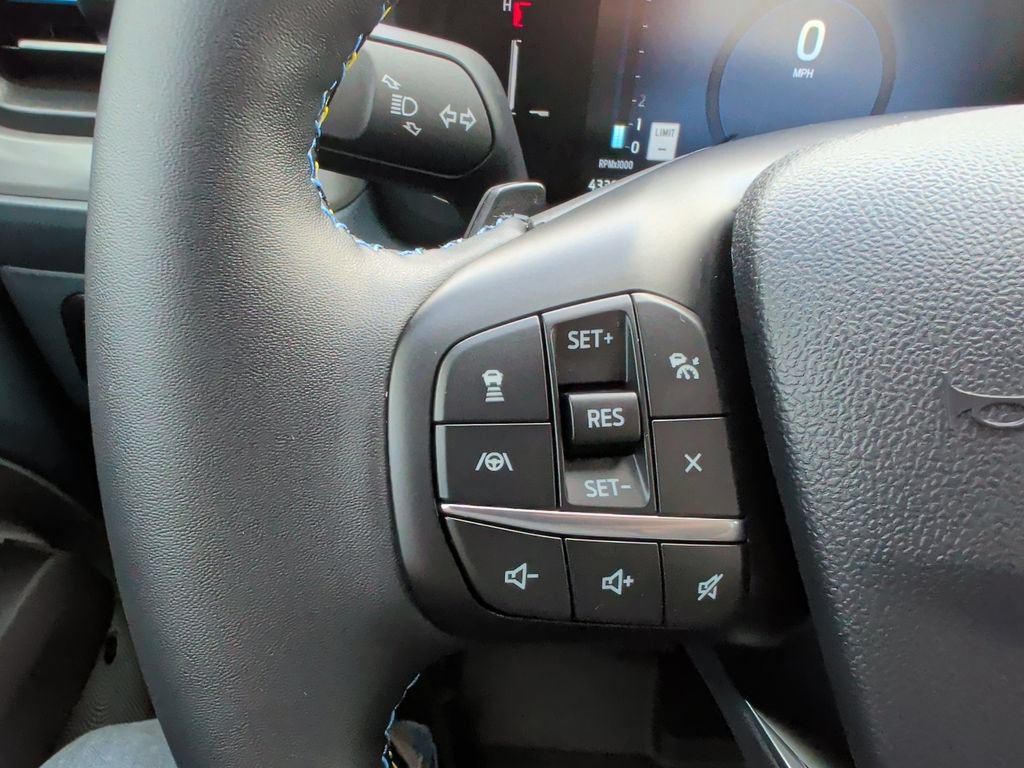 Used 2025 Ford Maverick Lobo AWD/4WD image 26