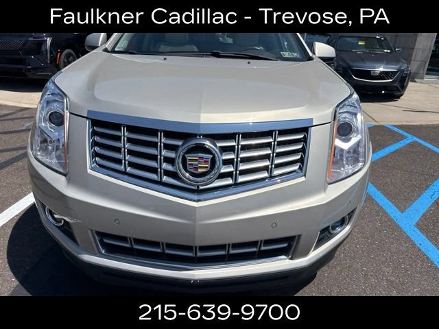 Used 2015 Cadillac SRX Luxury w/ Driver Awareness Package AWD/4WD image 8