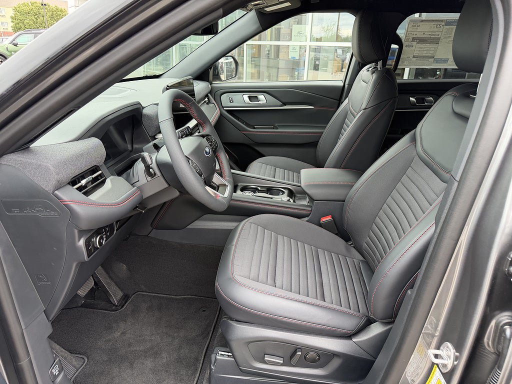 New 2027 Ford Explorer ST-Line w/ Premium Package AWD/4WD image 14