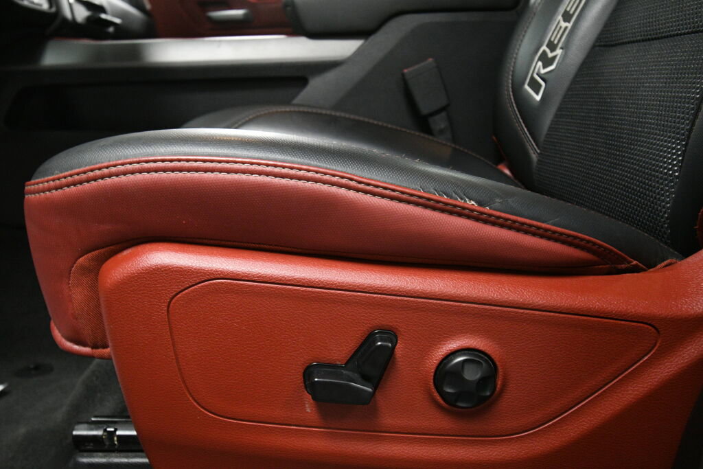 Used 2019 RAM 1500 Rebel image 10