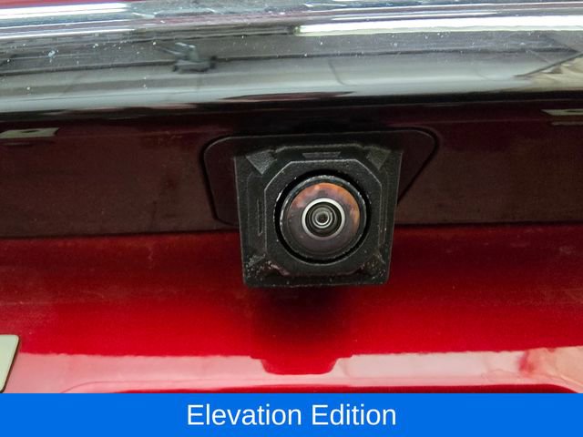 Used 2023 GMC Terrain SLT w/ Elevation Edition image 10