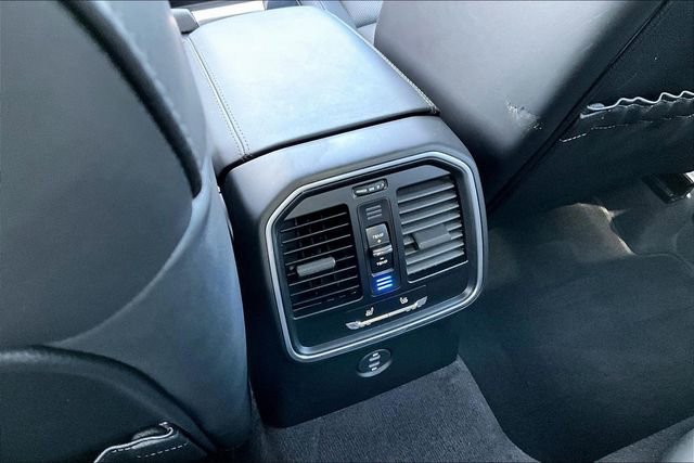 Used 2026 Porsche Macan image 10