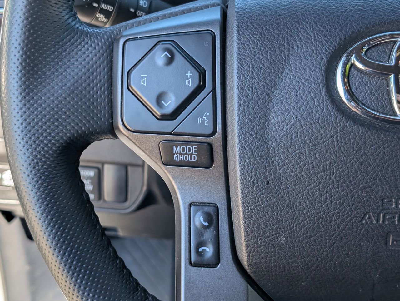 Used 2021 Toyota Tacoma TRD Off-Road image 25