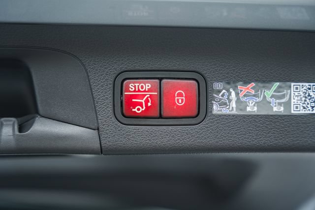 Certified 2025 Mercedes-Benz GLS 450 4MATIC image 13