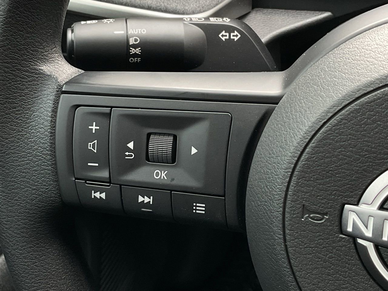 New 2026 Nissan Kicks SV w/ Cold Weather Package FWD image 22