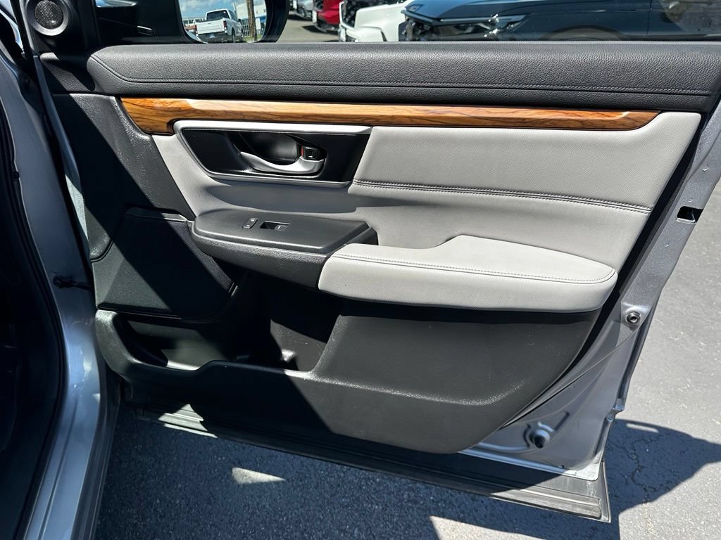Used 2020 Honda CR-V Touring image 16