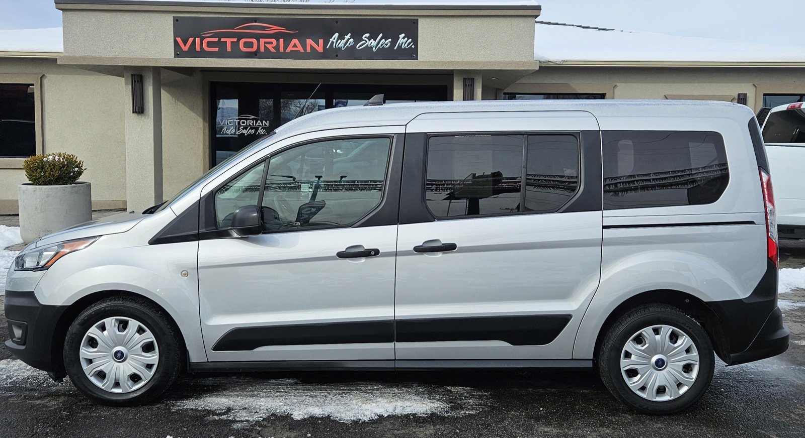 Used 2021 Ford Transit Connect XL FWD image 3