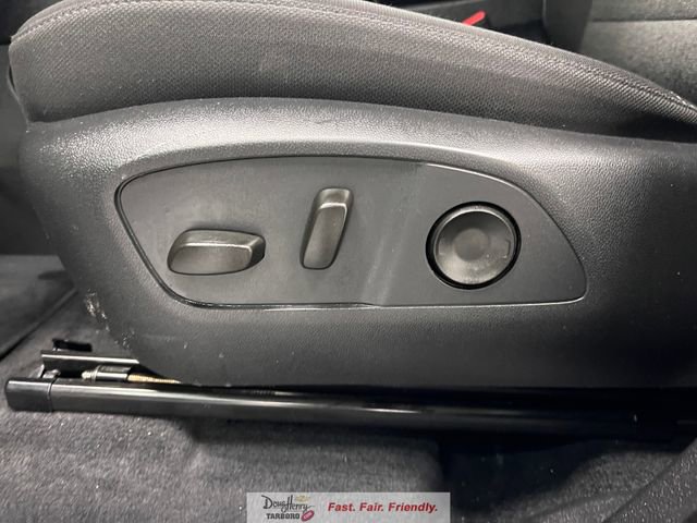 Used 2025 GMC Acadia Elevation image 29