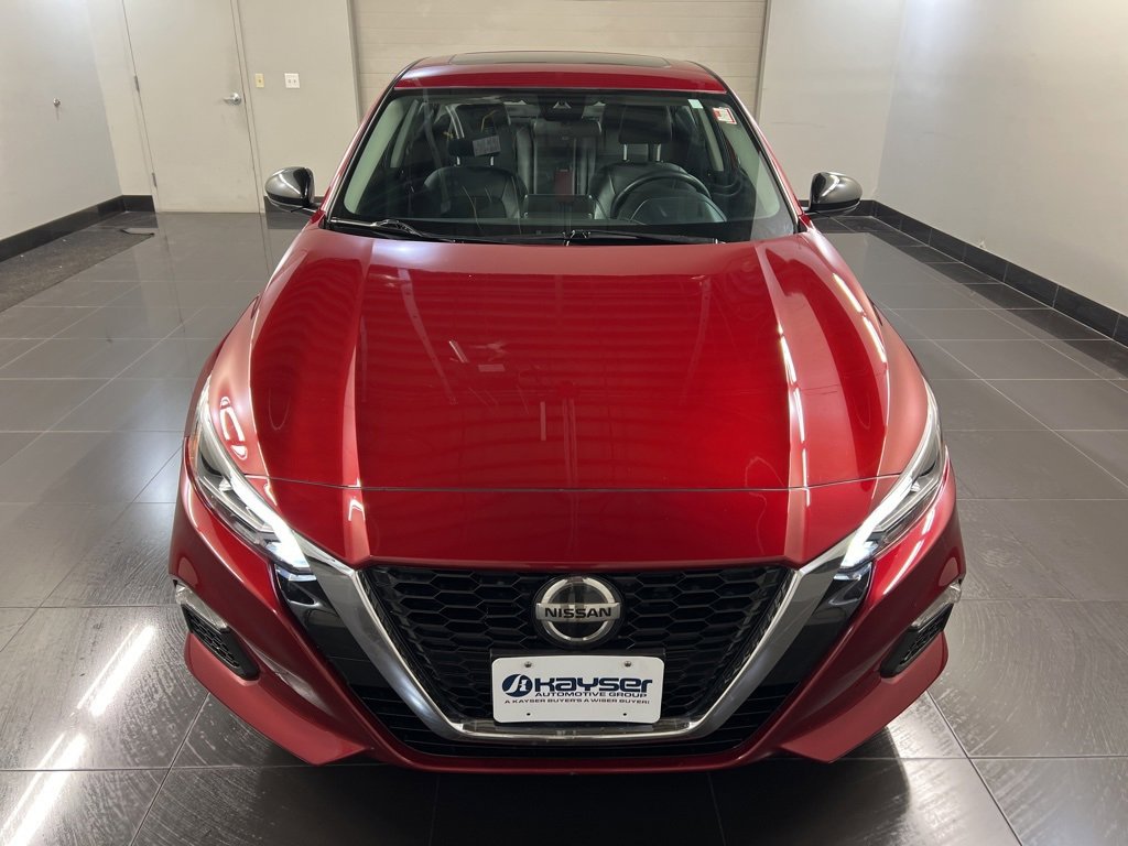 Used 2021 Nissan Altima 2.5 SR w/ SR Premium Package image 2