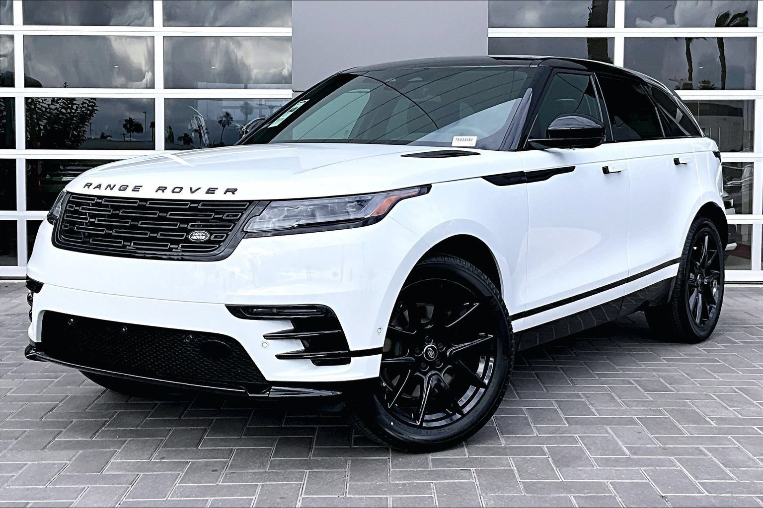 New 2026 Land Rover Range Rover Velar Dynamic SE