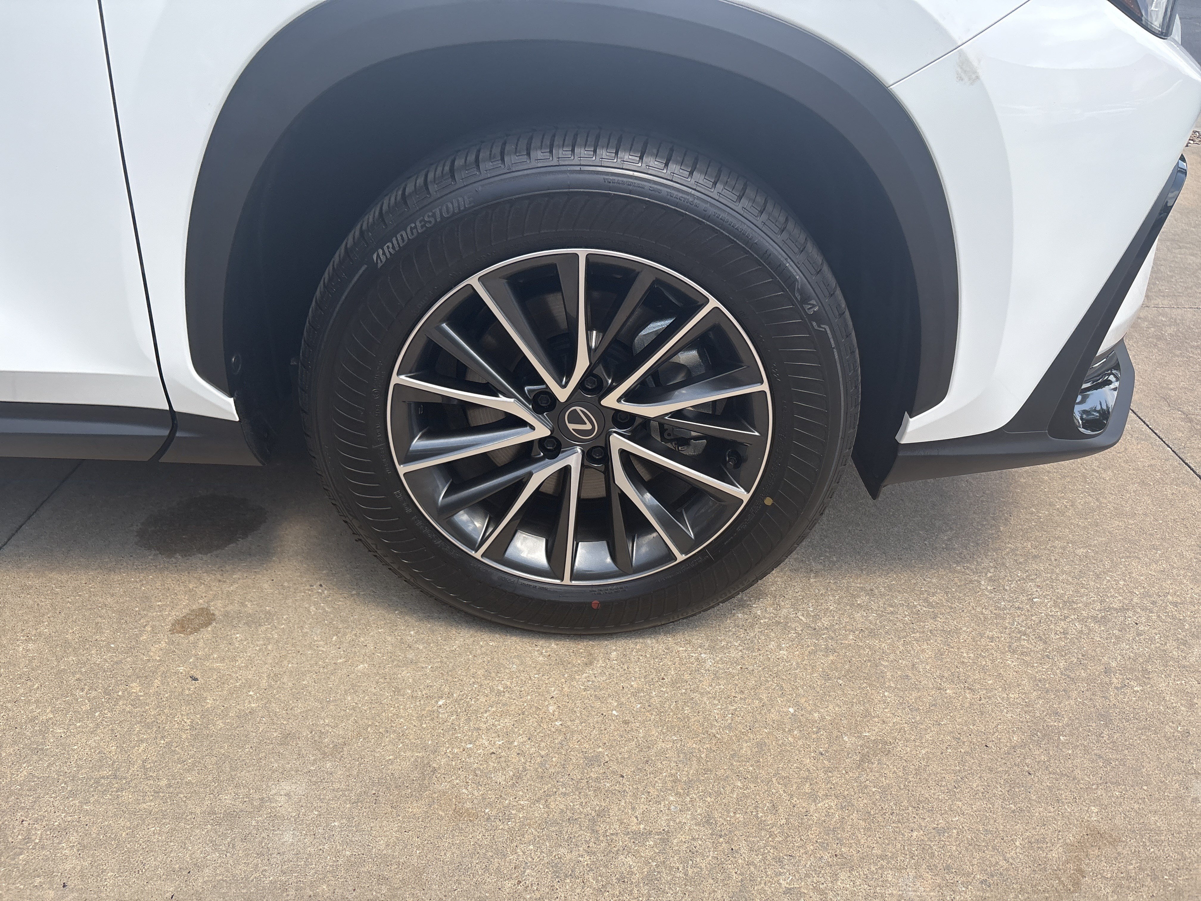 Used 2026 Lexus NX 350h AWD w/ Accessory Package (Z1) image 15
