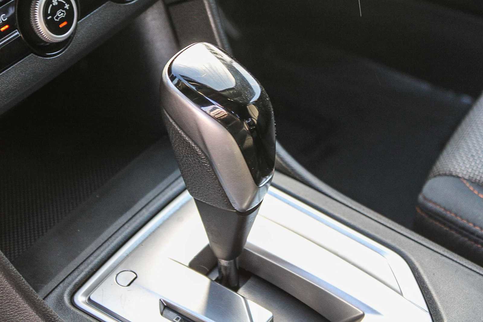 Used 2021 Subaru Crosstrek 2.0i Premium w/ Moonroof Package image 19