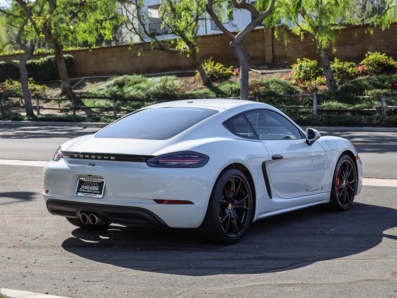 Used 2018 Porsche 718 Cayman S RWD image 5