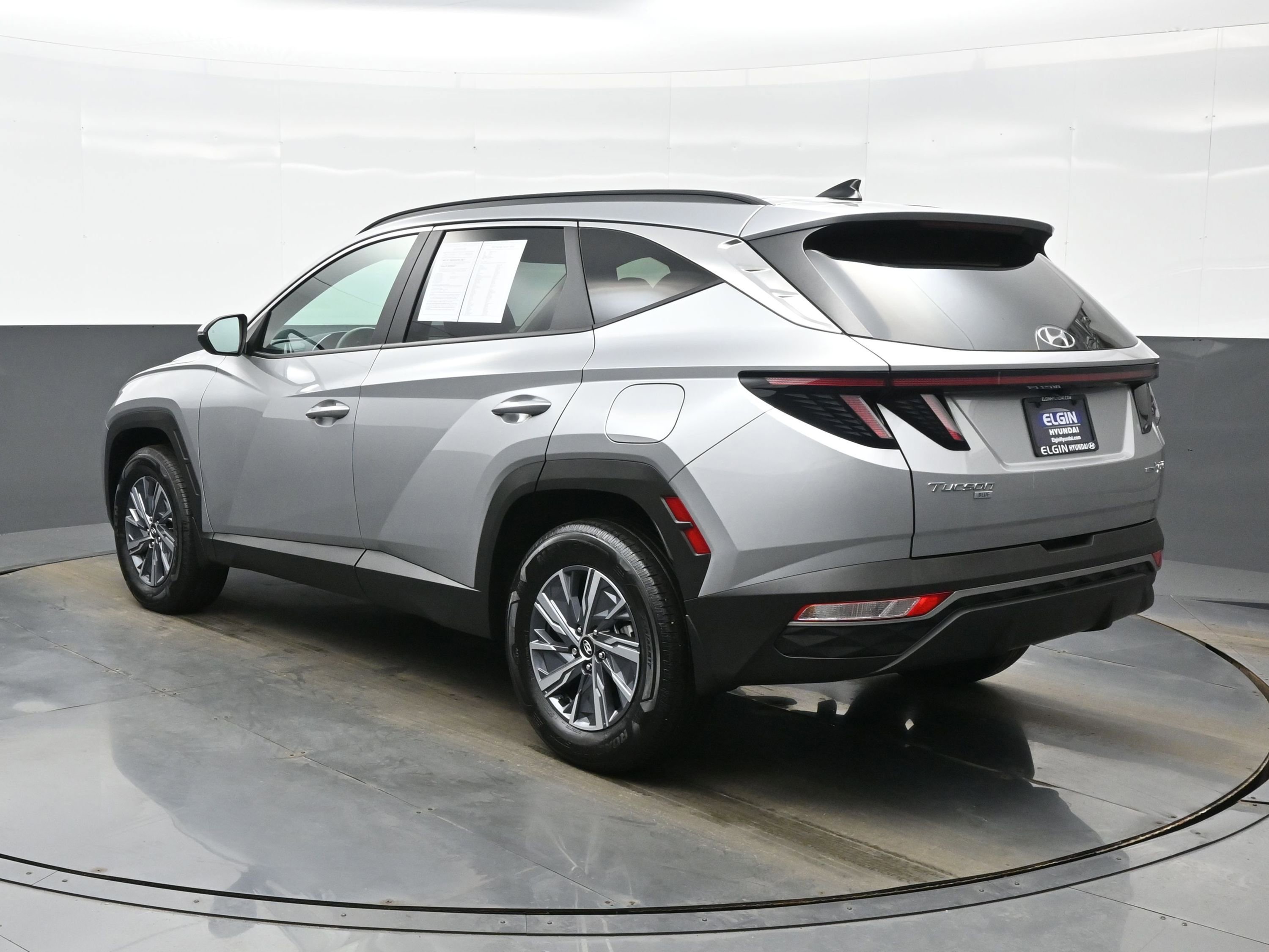 Used 2023 Hyundai Tucson Blue image 4