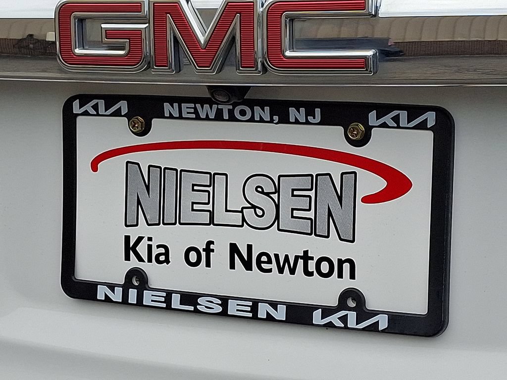 Used 2017 GMC Acadia SLE FWD image 34