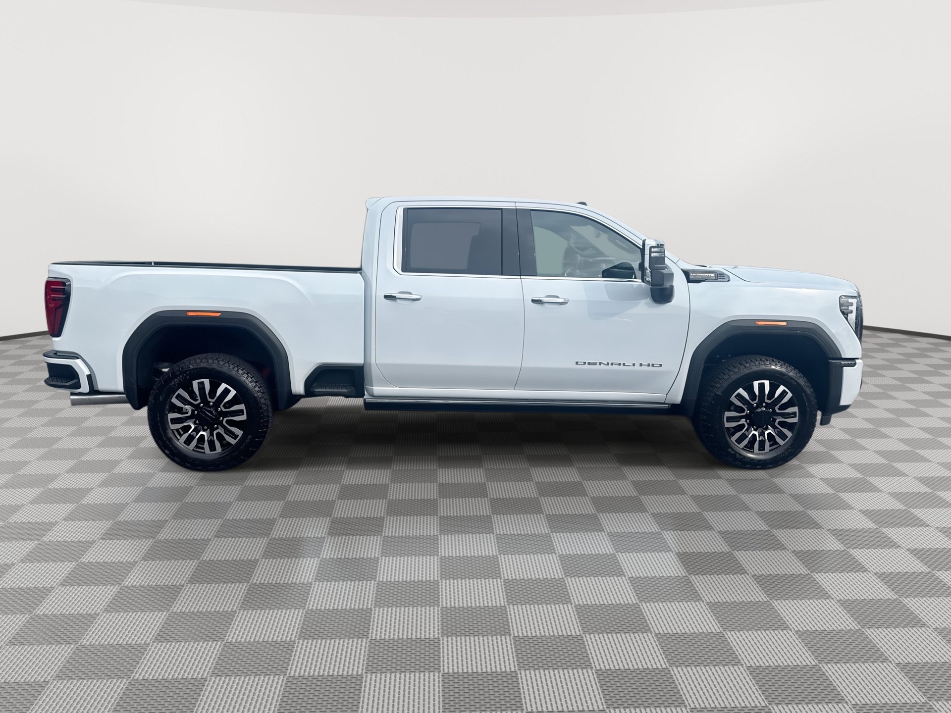 New 2026 GMC Sierra 2500 Denali Ultimate AWD/4WD image 9