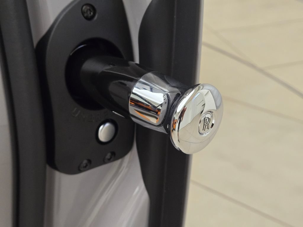New 2027 Rolls-Royce Cullinan Black Badge AWD/4WD image 22