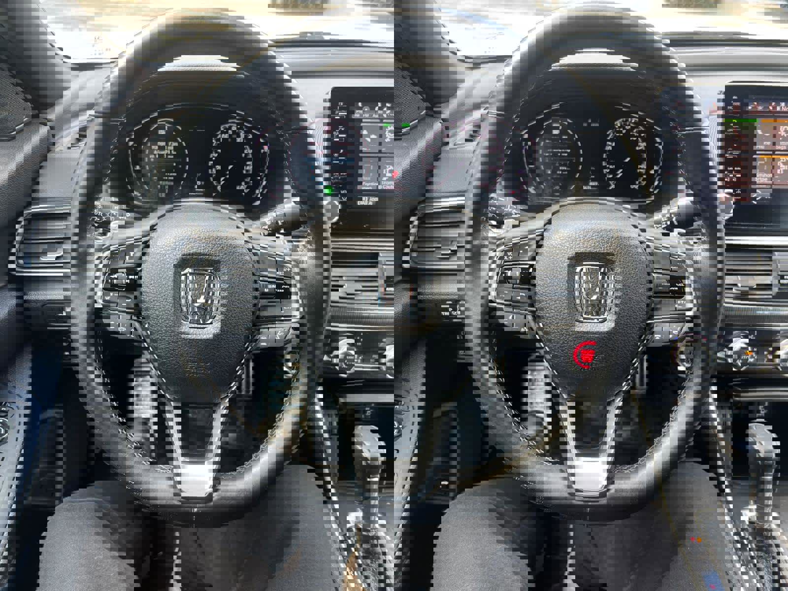 Used 2018 Honda Accord Sport image 16