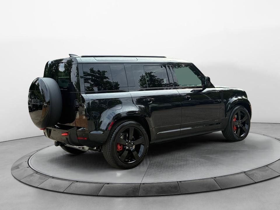 New 2026 Land Rover Defender 110 X AWD/4WD image 7