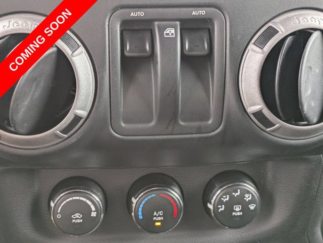 Used 2015 Jeep Wrangler Sport w/ Quick Order Package 24S AWD/4WD image 13