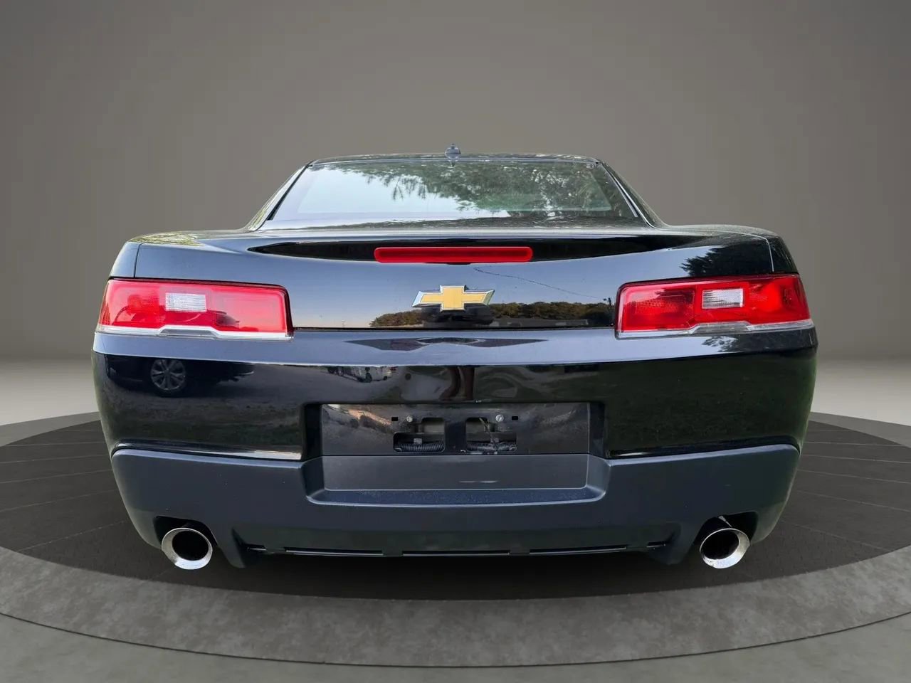Used 2014 Chevrolet Camaro LS RWD image 4