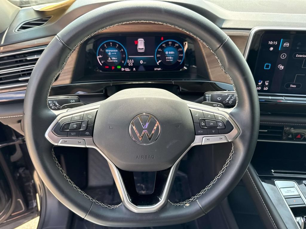 Used 2025 Volkswagen Atlas SE FWD image 20
