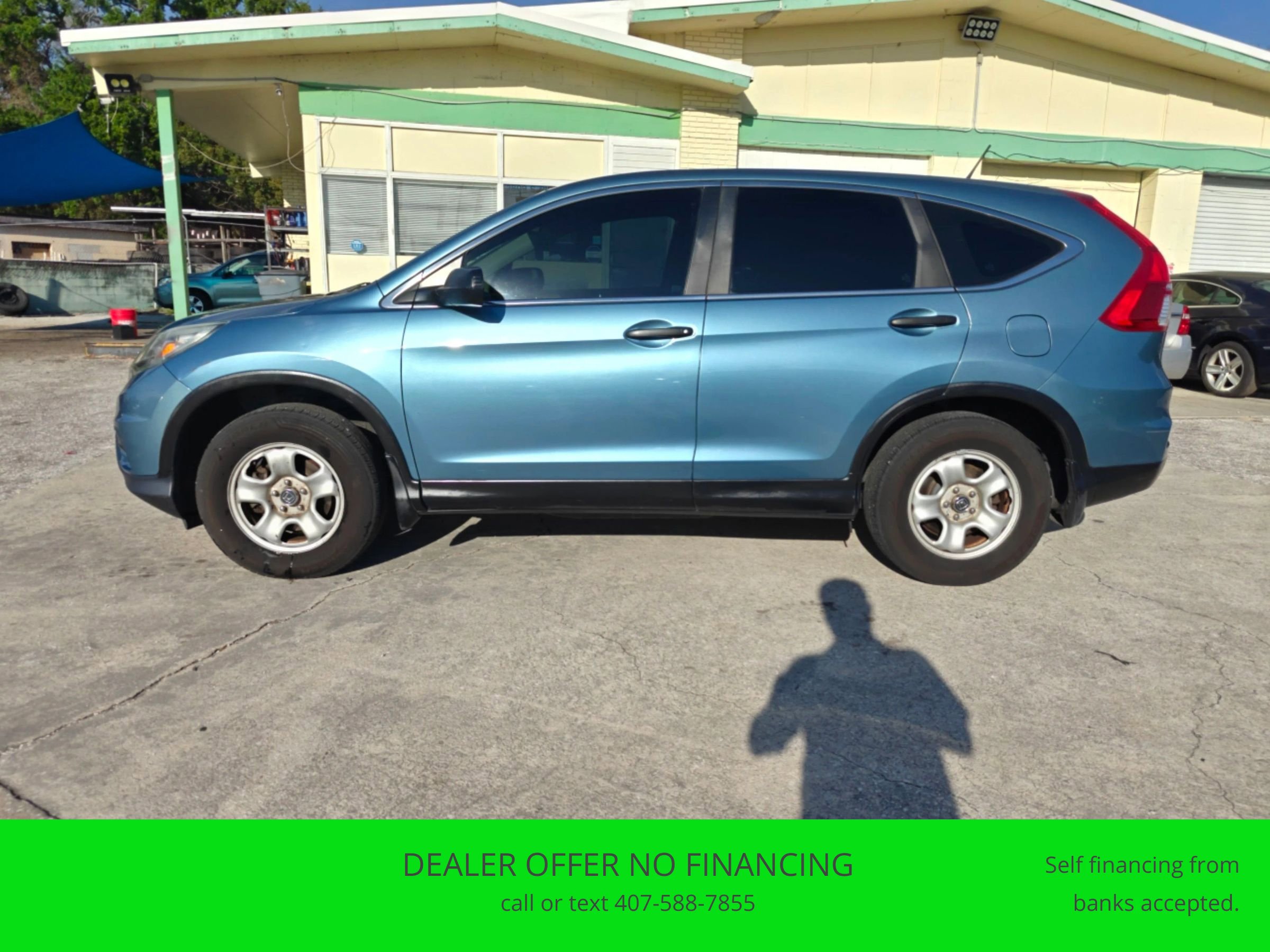 Used 2015 Honda CR-V LX image 2