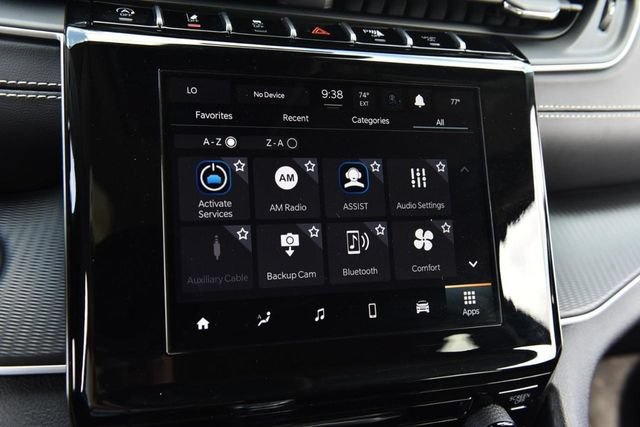 Used 2024 Jeep Grand Cherokee Laredo AWD/4WD image 14