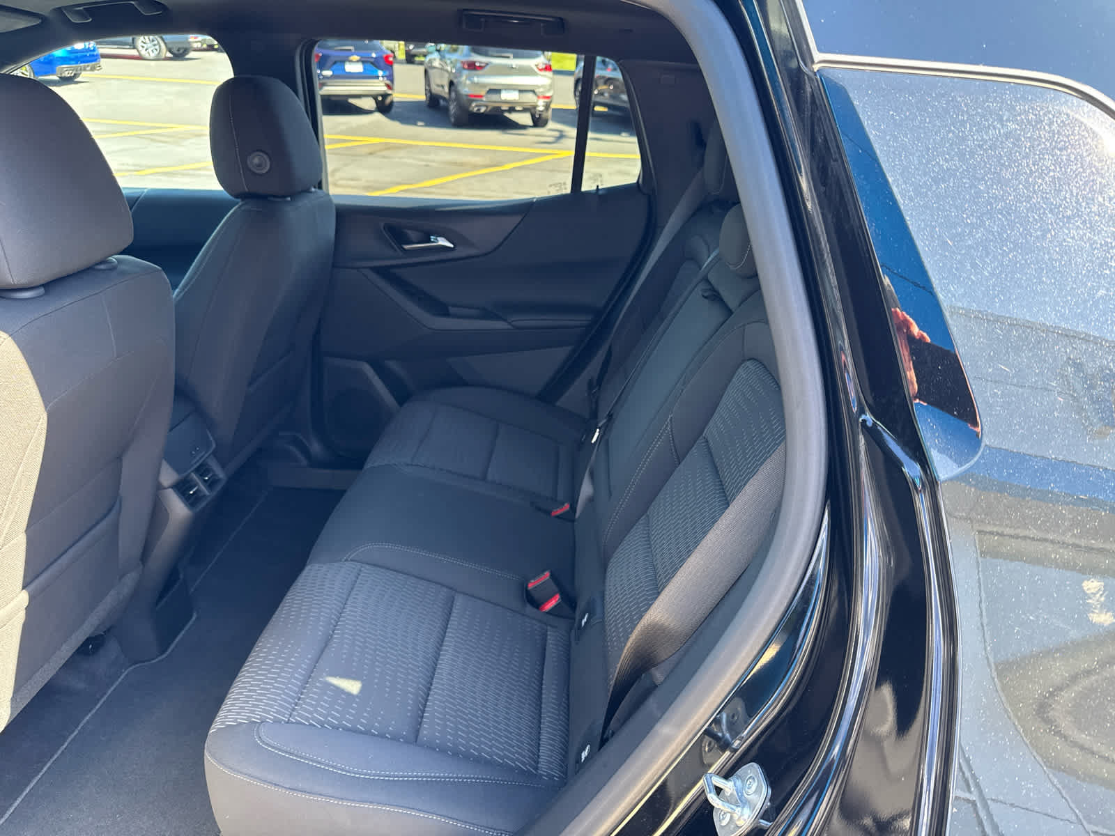 Used 2025 Chevrolet Equinox LT w/ Safety and Technology Package FWD image 15