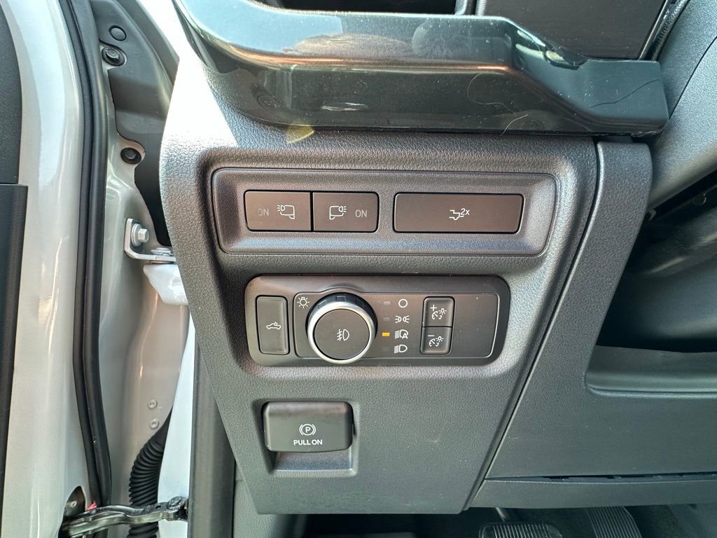 Used 2022 Ford F150 XLT w/ Equipment Group 302A High AWD/4WD image 3