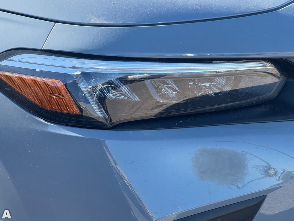 Used 2022 Honda Civic Touring image 9