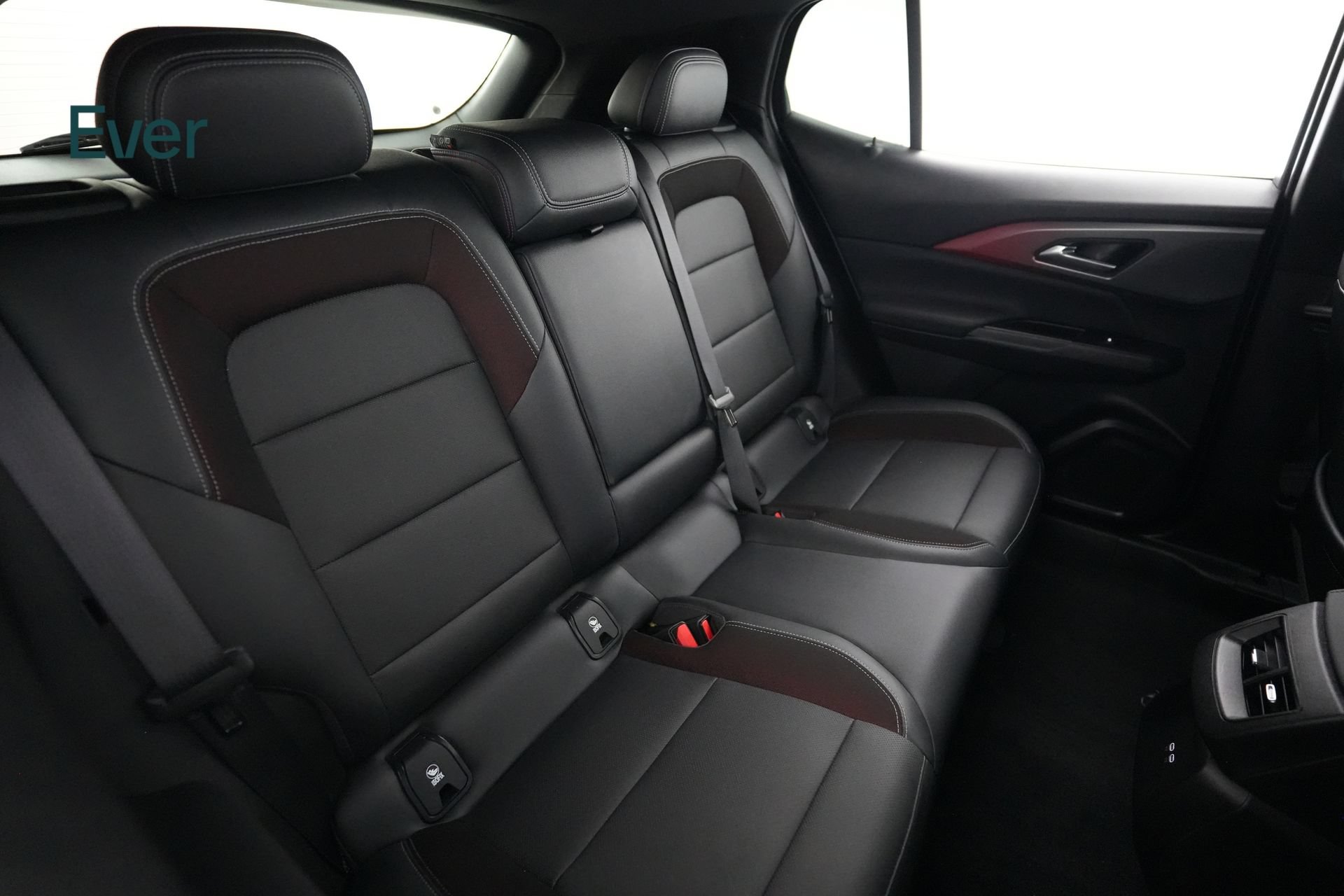 Used 2024 Chevrolet Equinox EV RS FWD image 5
