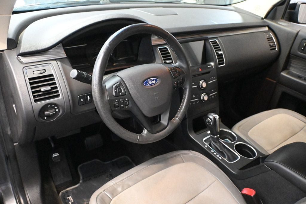 Used 2017 Ford Flex SEL w/ Equipment Group 202A FWD image 8