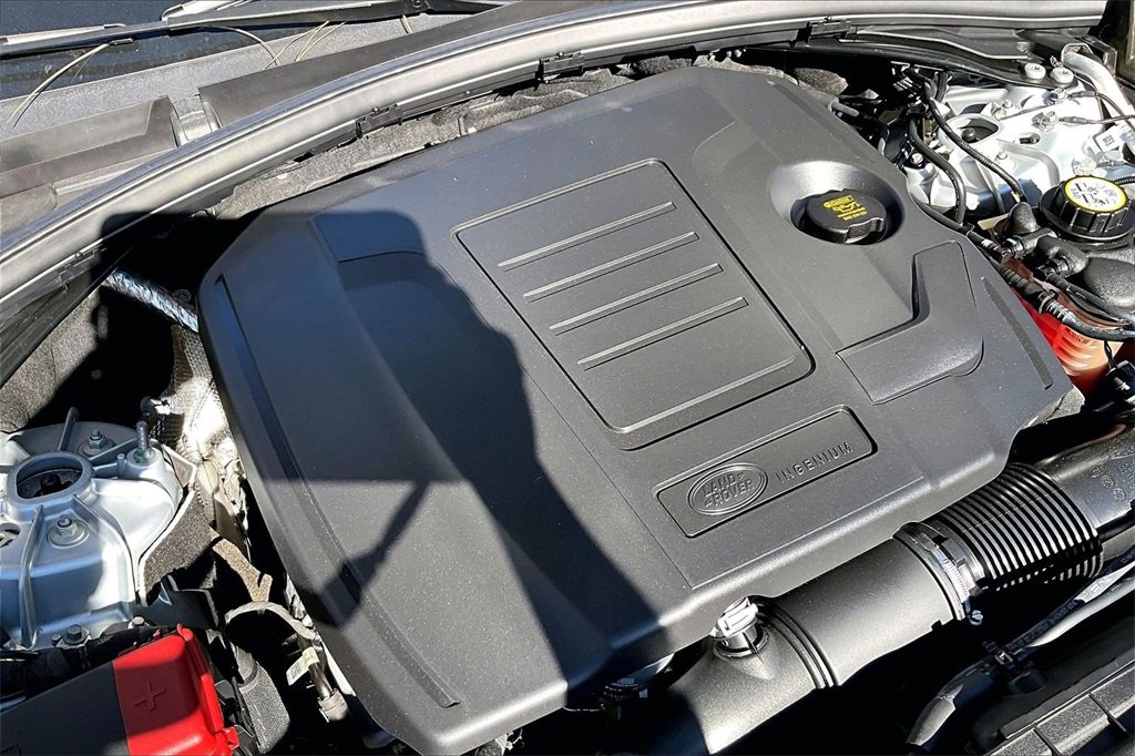 Used 2021 Land Rover Range Rover Velar R-Dynamic S image 29