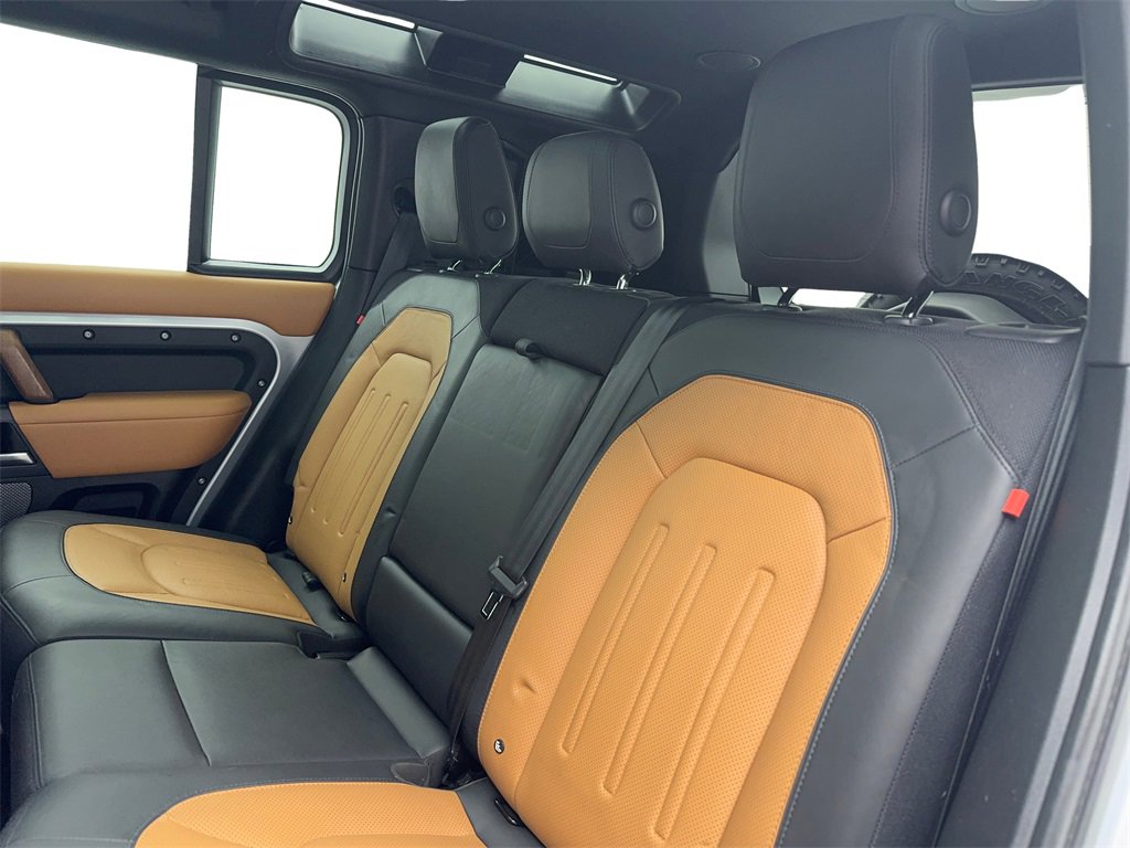 Used 2022 Land Rover Defender 110 X image 43