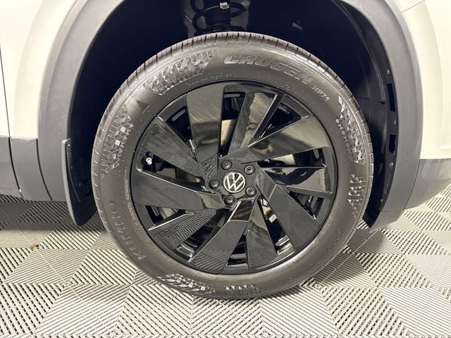 New 2026 Volkswagen Atlas SE AWD/4WD image 11