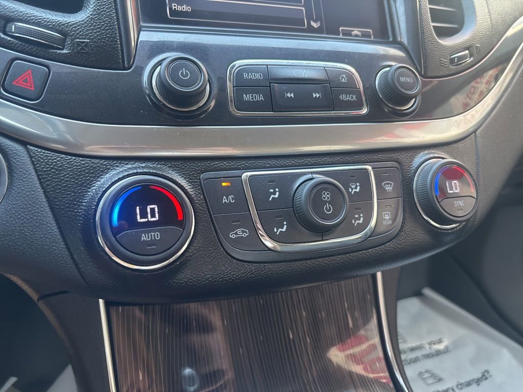 Used 2018 Chevrolet Impala LT FWD image 14
