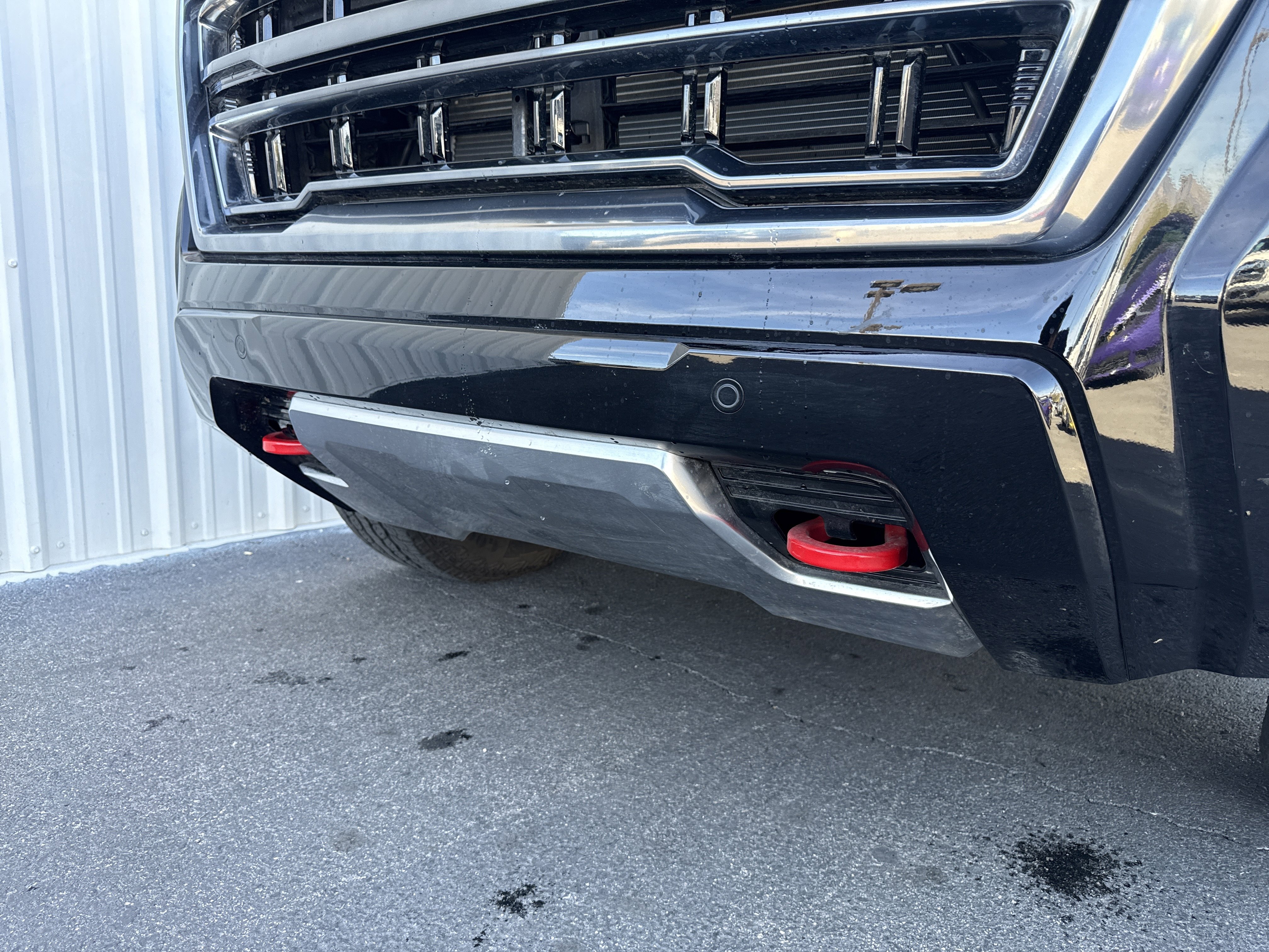 Used 2024 GMC Yukon AT4 w/ AT4 Premium Plus Package image 7