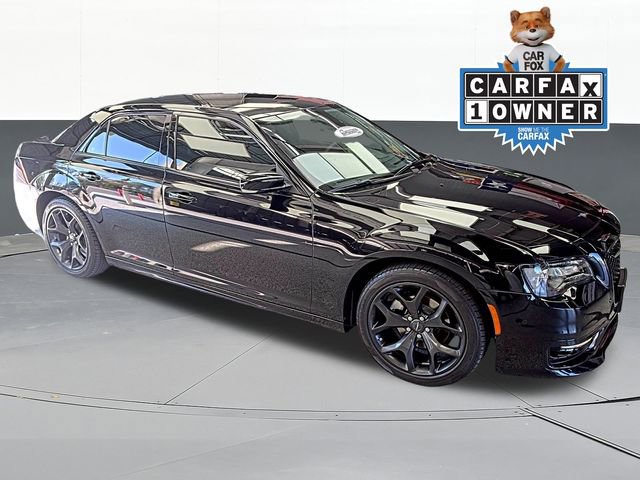 Used 2022 Chrysler 300 Touring L
